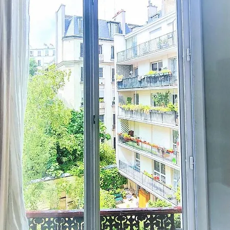 Hotel De France 18 *