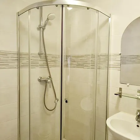 Hotel De France 18
