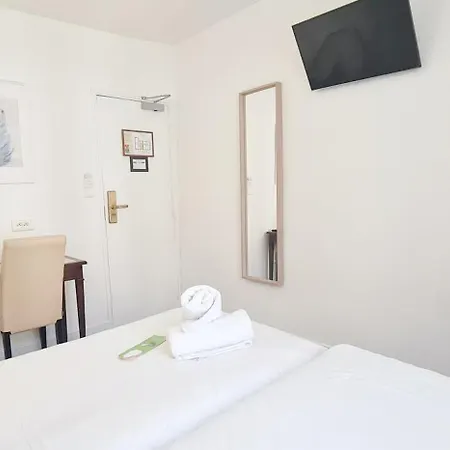 De France 18 Hotel *