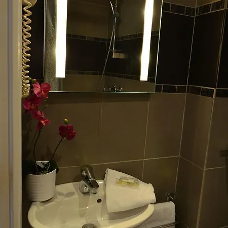 Hotel De France 18 Paris