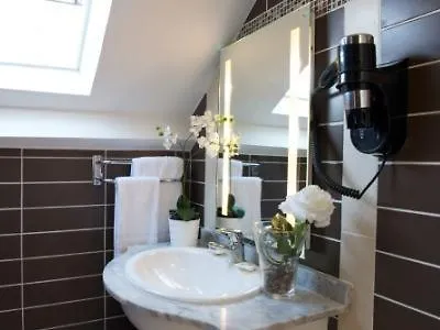 Hotel De France 18 Paris