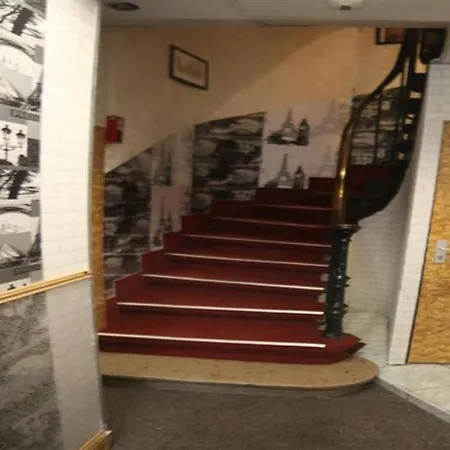 法兰西18号酒店 酒店