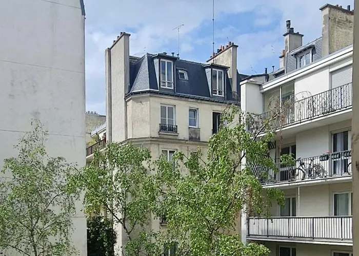 オテル ド フランス 18 ホテル *