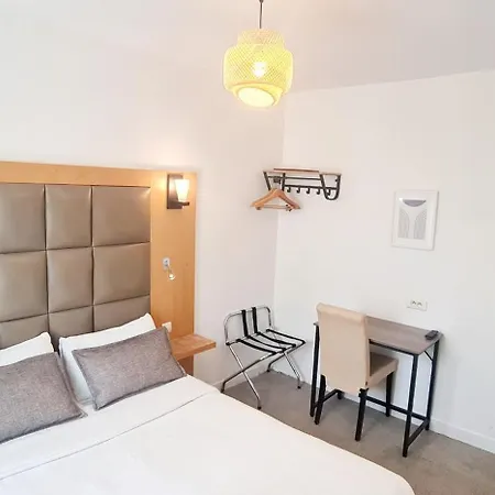 Hotel De France 18